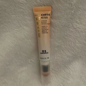 milani cheek kiss liquid blush highlight✨